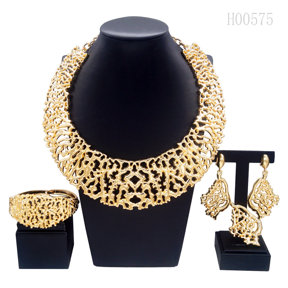 Ensemble de bijoux italien plaqué or grand collier