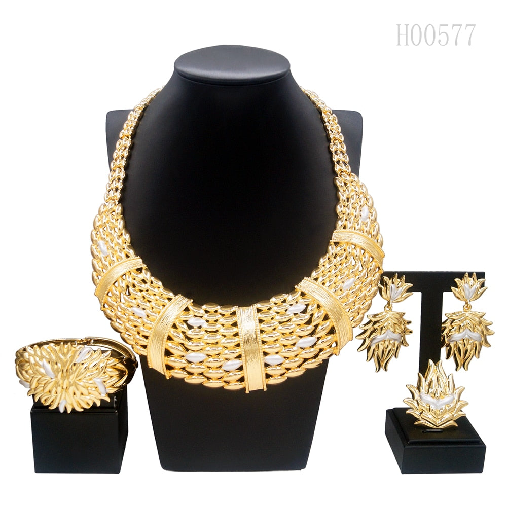 Ensemble de bijoux italien plaqué or grand collier