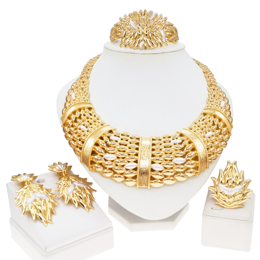 Ensemble de bijoux italien plaqué or grand collier