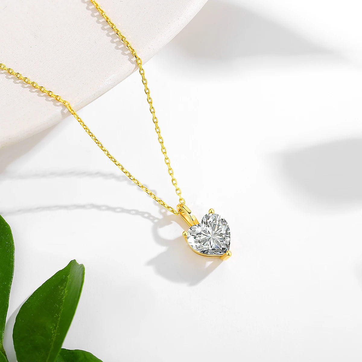 Collier en Moissanite en forme de cœur en or véritable 14K, pendentif classique pour femmes