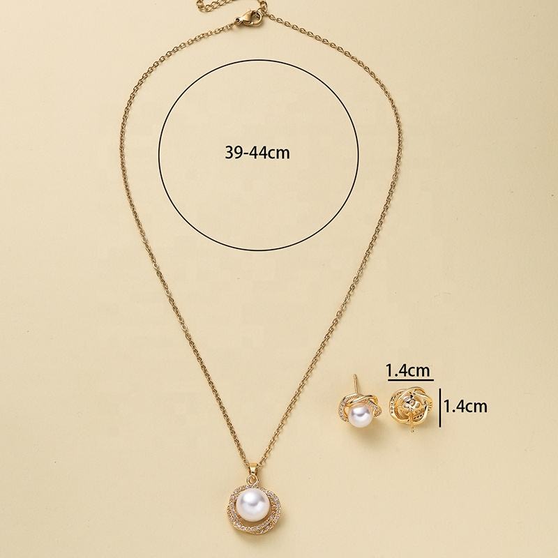 Ensemble de collier de perles plaqué or pour femme, goujon de boucle d'oreille, pendentif en pierre de cristal