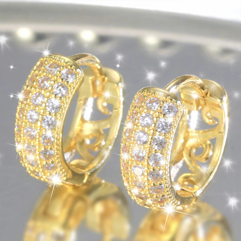 Petites boucles d"oreilles Dainty Huggie Hoop, plaqué or
