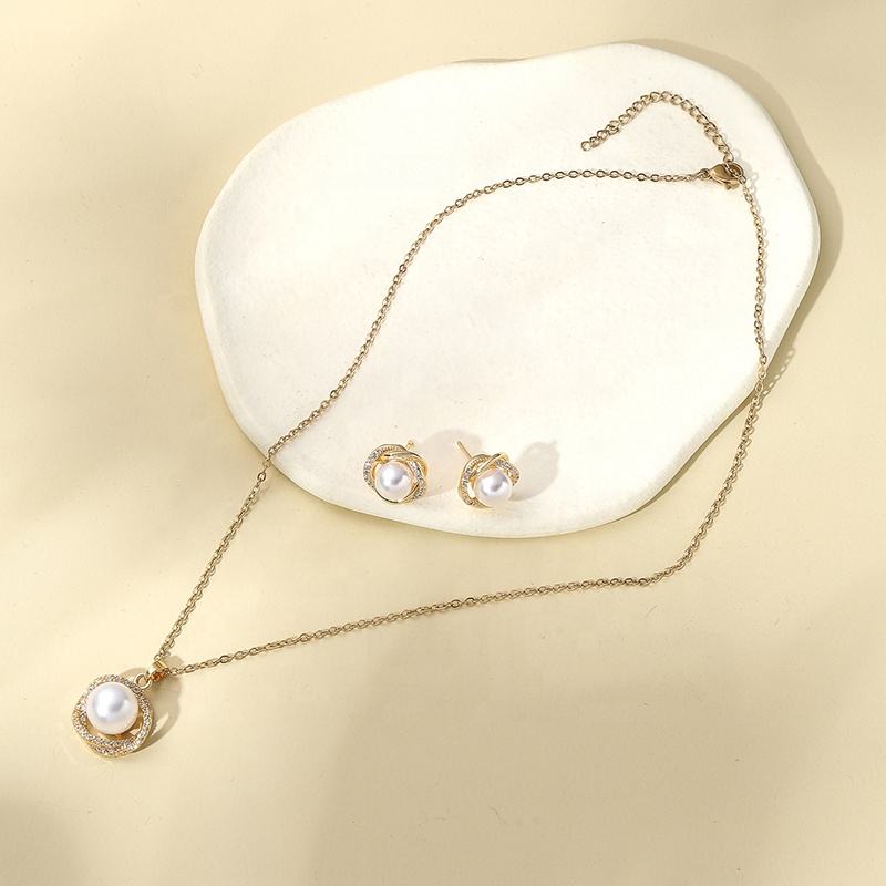 Ensemble de collier de perles plaqué or pour femme, goujon de boucle d'oreille, pendentif en pierre de cristal